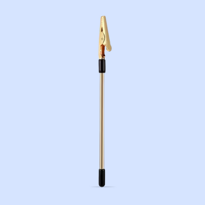 Bracelet tool suitable for use with long nails